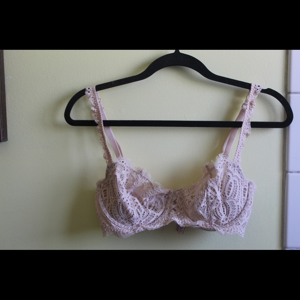 Dream Angels Victoria’s Secret push-up no padding